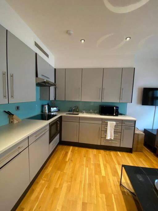 런던 Grand Living Near Piccadilly Cov11 아파트 외부 사진